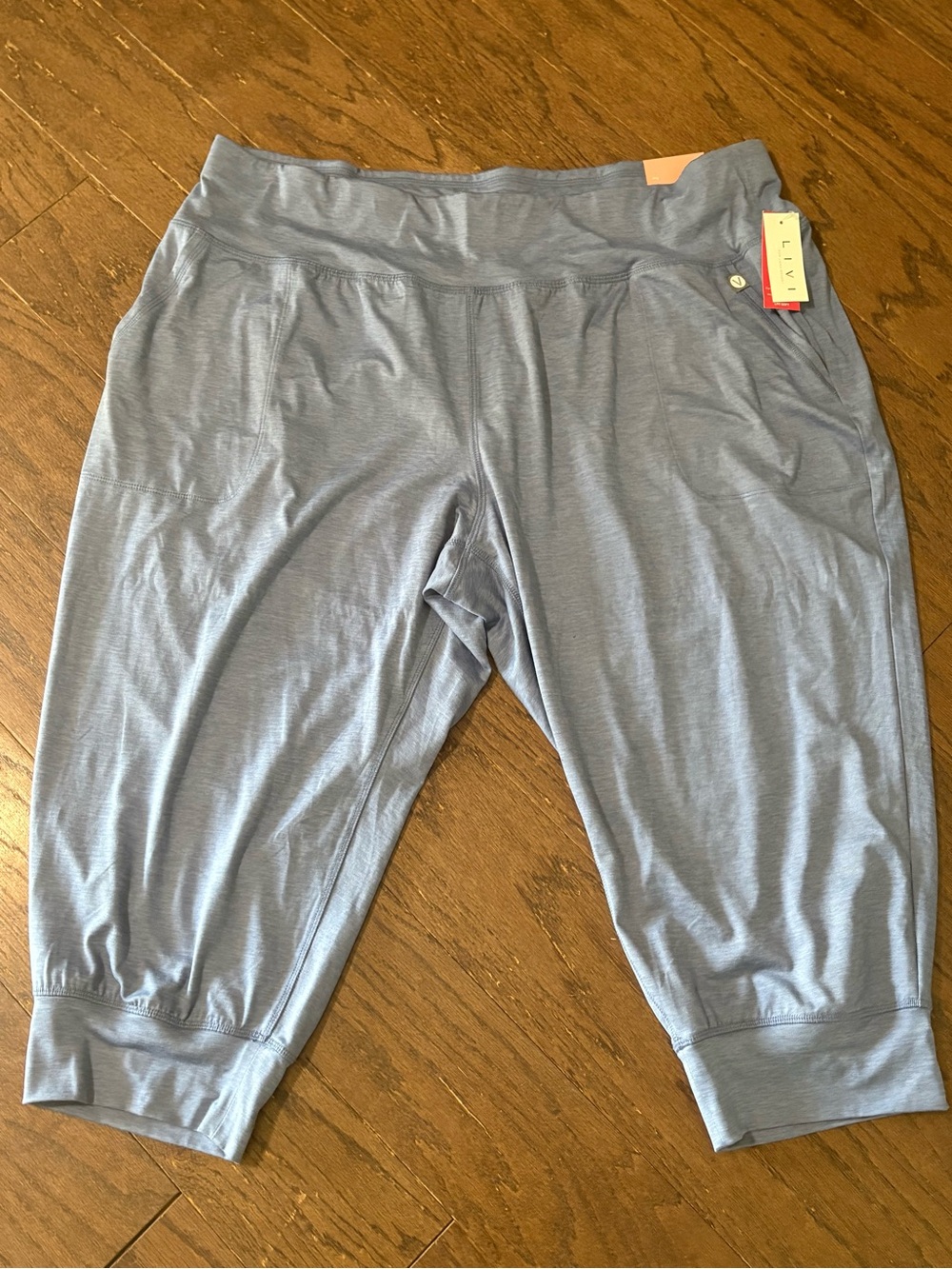 NWT Livi (Lane Bryant) Light  Blue Capri Joggers Sz 22/24